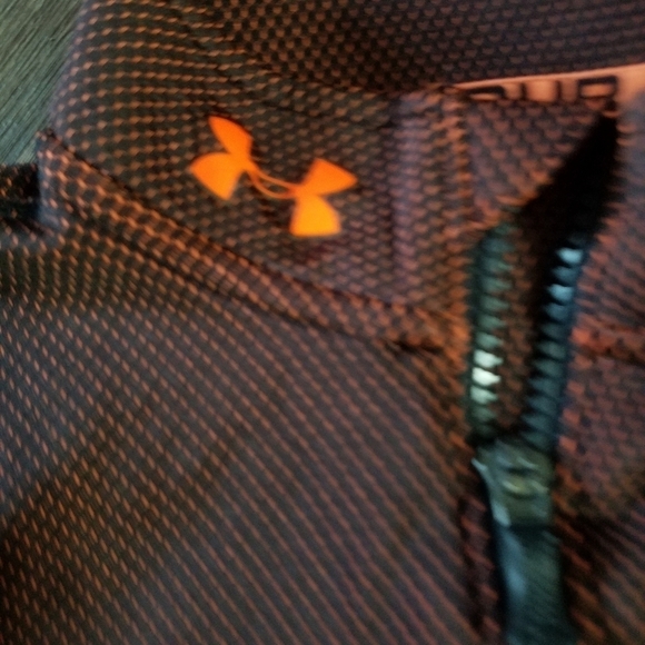 under armour fitted 1/4 zip thin shirt jacket - Picture 4 of 8